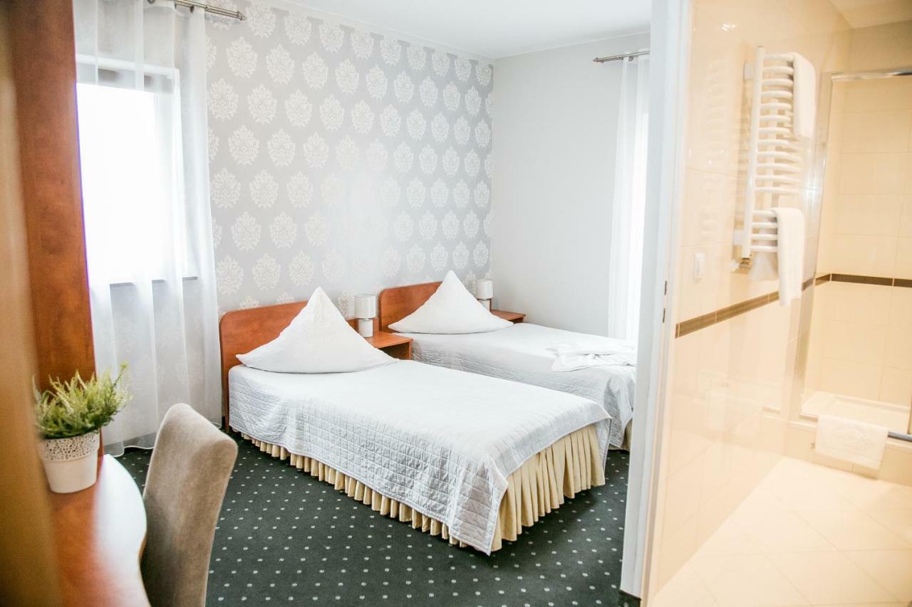 برودنيك Hotel Oaza المظهر الخارجي الصورة